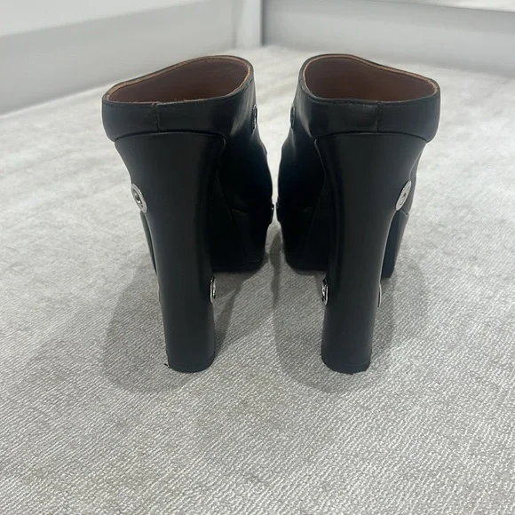 Alaia block heel mule lamb skin maxi eyelets - Picture 5 of 7